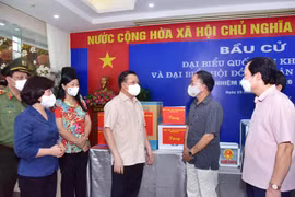 Hà Nội tưng bừng, rực rỡ trong Ngày bầu cử