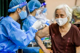“Ngoại giao vaccine” tạo thành quả để có thêm nhiều nhất, nhanh nhất vaccine tiêm cho người dân 