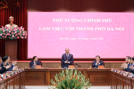 Thủ tướng Nguyễn Xuân Phúc: Tạo điều kiện về cơ chế, chính sách, nguồn lực để Hà Nội phát triển 