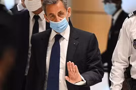 Tương lai của cựu Tổng thống Pháp Sarkozy sau phán quyết lịch sử của tòa án