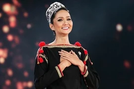 Hoa hậu H’hen Niê ngồi “ghế nóng” cuộc thi “Hoa hậu Hoàn vũ Việt Nam 2021” 