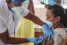 Kể cả đã tiêm vaccine vẫn không được chủ quan, mất cảnh giác phòng dịch Covid-19 