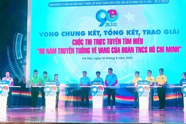 Hơn 3,7 triệu thí sinh tham gia tìm hiểu 90 năm truyền thống vẻ vang của Đoàn 