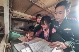 Những đứa con đặc biệt của người lính mang quân hàm xanh