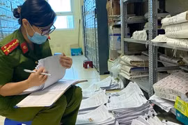 Những người lính lặng thầm trong chiến dịch cấp Căn cước công dân gắn chíp điện tử