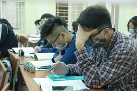 Học trực tuyến, thi cử sẽ thế nào 