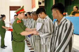 Để được tha tù trước thời hạn cần chấp hành ít nhất một nửa thời gian hình phạt