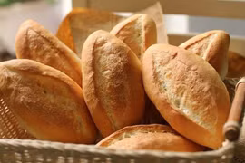 Trải nghiệm làm bánh “mùa” giãn cách