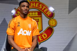 Những vụ chuyển nhượng ấn tượng “phiên chợ” mùa Đông