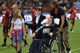 Cựu cầu thủ AC Milan và Fiorentina qua đời ở tuổi 49