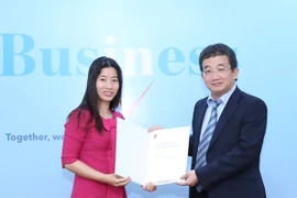 Trao chứng chỉ đầu tiên về Chuẩn mực Báo cáo tài chính Quốc tế IFRS tại Việt Nam