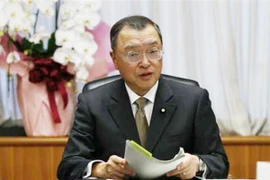 Vừa lên chức, Bộ trưởng Thương mại Nhật Bản lại vướng bê bối