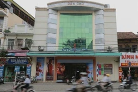 Thua lỗ, rạp Dân Chủ muốn đổi mô hình kinh doanh