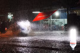 Chọn bóng đèn thích hợp thắp sáng ngoài trời 