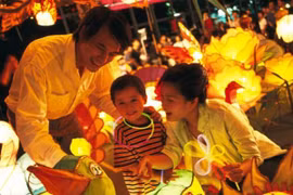 Đêm hội trăng rằm hướng về biển đảo