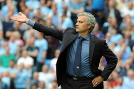 Lời khẩn cầu của Mourinho đã thấu "trời xanh"