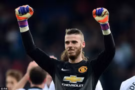 Real Madrid "đi đêm" với De Gea