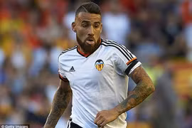 Manchester City hớt tay trên Otamendi của Manchester United?