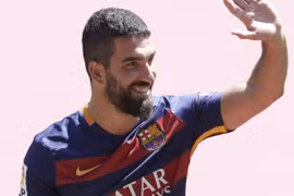 Tân binh của Barcelona mất hơn 500 triệu đồng tiền thuê nhà mỗi tháng