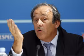 Chủ tịch UEFA, Michel Platini bất ngờ thông báo kế hoạch… từ chức