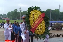 Thanh thiếu nhi tỉnh Hà Giang báo công dâng Bác