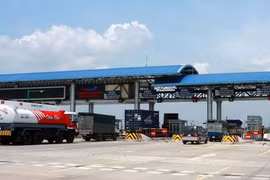 Nhà đầu tư né thu phí không dừng vì sợ minh bạch?