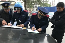 Truy phạt hàng loạt xe dù dạng VIP Limousine