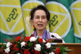 Cựu lãnh đạo Myanmar Aung San Suu Kyi được chuyển sang quản thúc tại gia