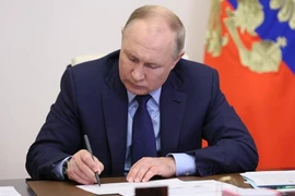 Tổng thống Nga V.Putin gia hạn cấm thực phẩm nhập khẩu từ phương Tây 