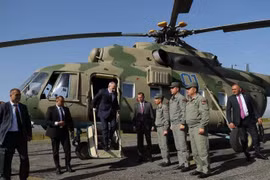 Đến lượt trực thăng chở Thủ tướng Armenia phải hạ cánh khẩn cấp 