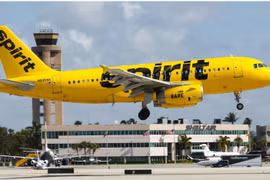 Dò theo hành lý thất lạc, hành khách phát hiện vali ở nhà… nhân viên sân bay