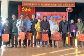 Sẻ chia khó khăn cùng hai xã biên giới Chiềng On, Phiêng Khoài