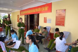 200 đoàn viên thanh niên Công an tỉnh Quảng Ngãi hiến máu tình nguyện