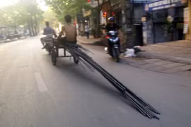 Xử lý nghiêm hành vi "vác lưỡi hái tử thần" nghênh ngang giữa đường phố