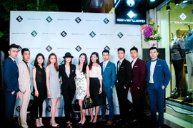 Siêu mẫu Hạ Vy nổi bật giữa dàn mẫu Venus