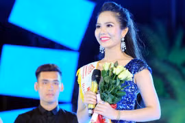 Nhan sắc rạng ngời của Người đẹp Áo dài Hoa hậu Biển Việt Nam 2016