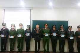 CATP Hà Nội bế mạc lớp huấn luyện điều lệnh quân sự, võ thuật CAND khóa V