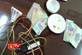 Lợi dụng lễ hội để tổ chức đánh bạc