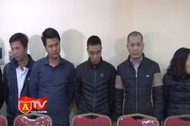 Triệt phá sới bạc tại chung cư