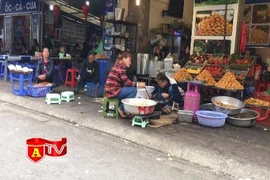 Nỗi lo an toàn thực phẩm mùa lễ hội chẳng khác gì Tết