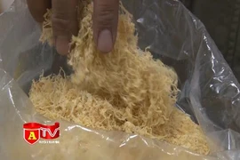 Giật mình với ruốc siêu rẻ trộn bột mì 