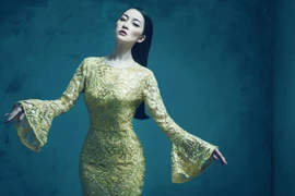 Linh Nga tự tin khoe vòng eo thon thả