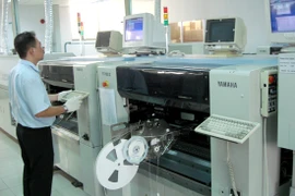 Công nghệ mới giúp đèn compact kích thước nhỏ, tuổi thọ cao