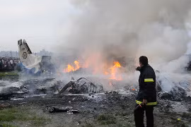 Nepal: Máy bay đâm phải chim, 19 người chết