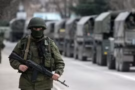 Nga tố cáo Ukraine bắt giữ trái phép 2 sĩ quan ở Crimea