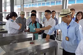 [Audio 10-10-2018] Xe buýt nhanh ở Hà Nội (BRT) bắt đầu áp dụng vé điện tử