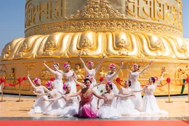 Chiêm ngưỡng Đại bảo tháp Kinh luân lớn nhất thế giới tại Lâm Đồng