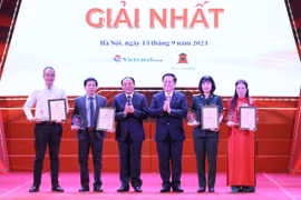 Giải báo chí toàn quốc “Vì sự nghiệp phát triển Văn hóa, Thể thao và Du lịch” lần thứ nhất