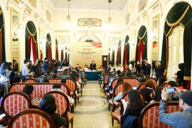 Văn hóa phải thực sự là mũi nhọn trong phát triển kinh tế, chính trị và xã hội 