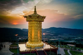 Những hình ảnh đẹp về công trình Phật giáo hùng vĩ và linh thiêng trên cao nguyên Đơn Dương, Lâm Đồng